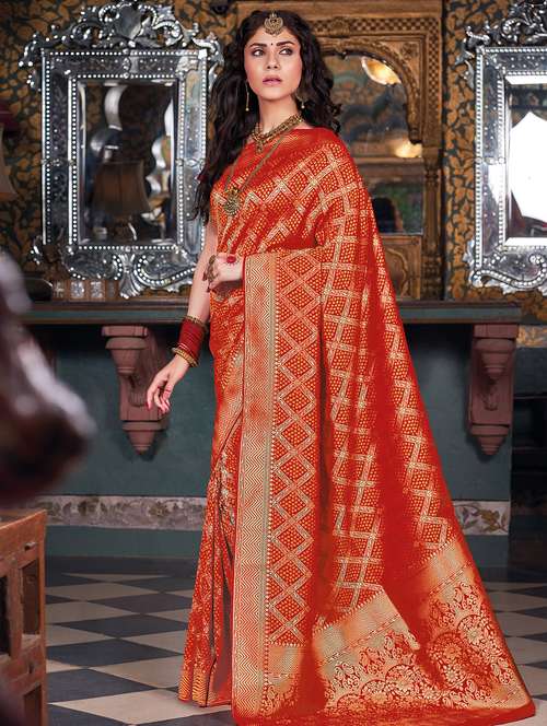 women's self design red colored saree with blouse - 16736501 - Very Small Image - 1