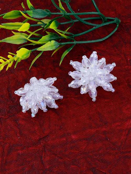 white metal studs earring - 17393841 - Very Small Image - 1