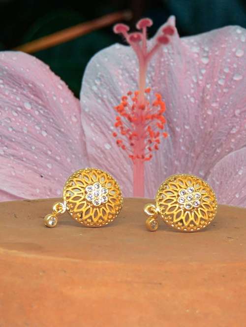 white brass studs earring - 19667202 - Very Small Image - 1