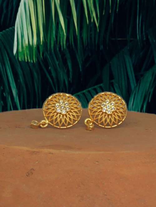 white brass studs earring - 19667215 - Very Small Image - 1
