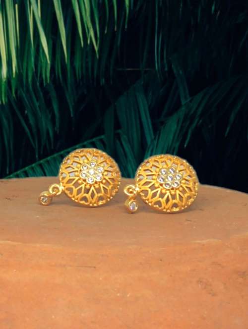 white brass studs earring - 19667218 - Very Small Image - 1