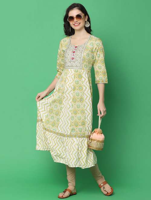 women three quarter sleeve flared kurta - 21073238 - Very Small Image - 1