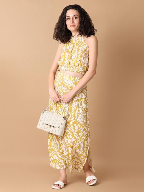 women yellow printed crop top - 21464707 - Very Small Image - 1