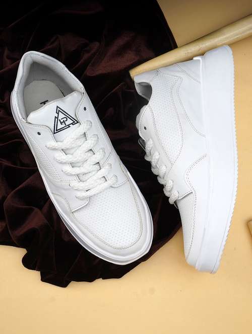 men white lace up sneakers - 21675227 - Very Small Image - 1