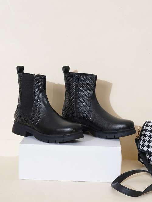 women black ankle length boot - 21683583 - Very Small Image - 1
