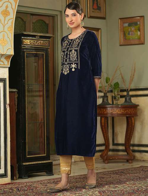women round neck embroidered straight kurta - 21747762 - Very Small Image - 1