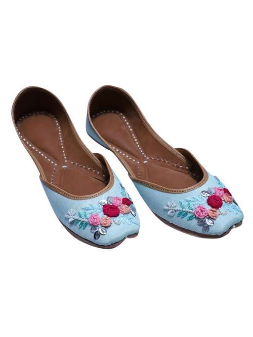 women handmade embroidered punjabi jutti - 21904402 - Very Small Image - 1