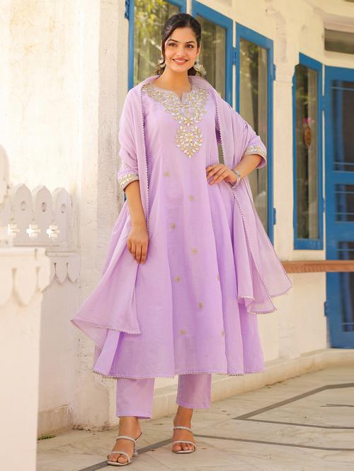 women three quarter sleeve anarkali kurta pant with dupatta set - 21941565 - Very Small Image - 1