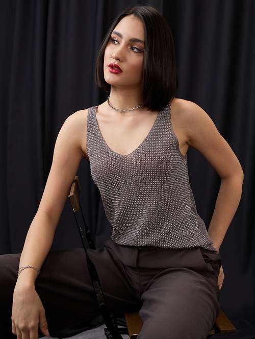 globus women beige solid rhinestone embellished v-neck party tank top - 21955888 - Very Small Image - 1