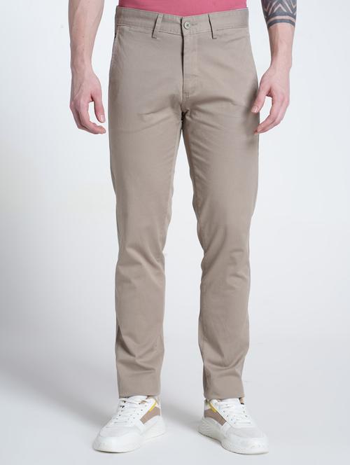 men solid mid rise flat front casual chinos - 21988911 - Very Small Image - 1