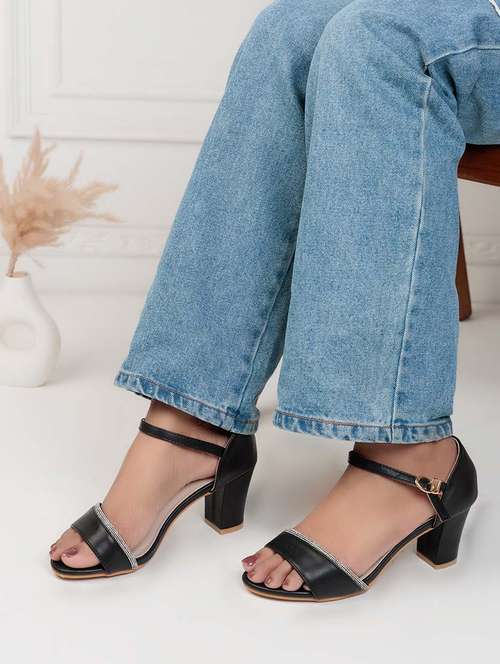 women black ankle strap sandal - 22017456 - Very Small Image - 1