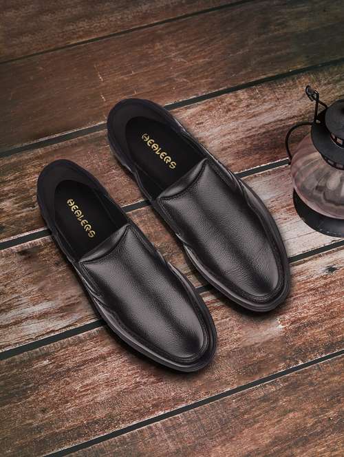 men solid slip on formal shoes - 22029243 - Very Small Image - 1