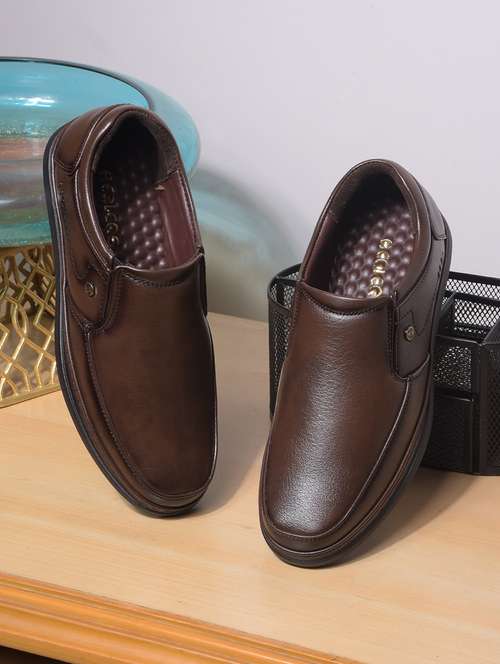 men solid slip on formal shoes - 22029246 - Very Small Image - 1