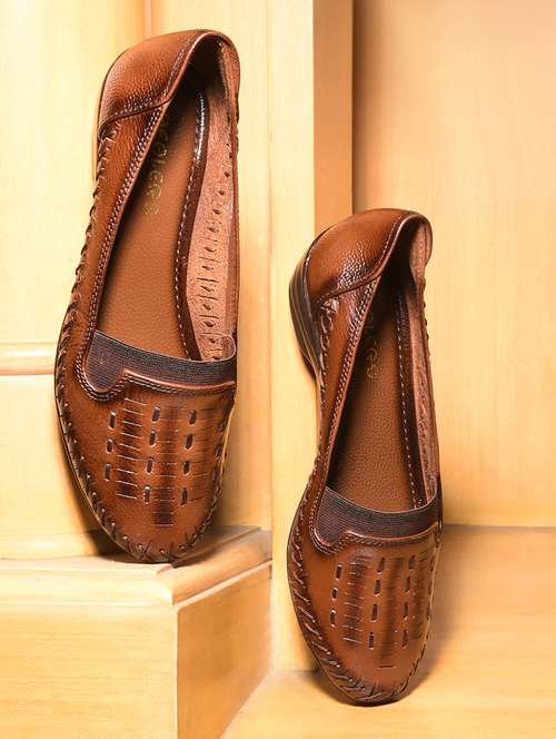 women tan solid slip on wedge - 22030137 - Very Small Image - 1