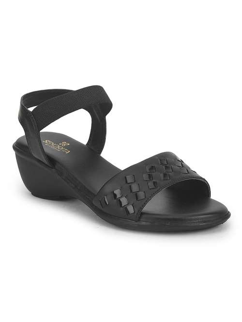 women black solid back strap sandals - 22030159 - Very Small Image - 1
