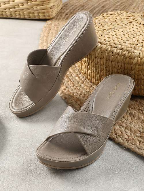 women solid slip on wedges - 22030168 - Very Small Image - 1