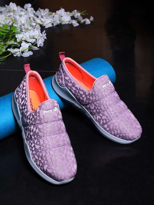 women solid slip on sports shoe - 22030214 - Very Small Image - 1