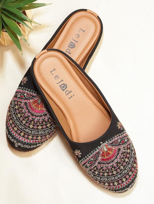 women embroidered slip on jutis - 22030780 - Very Small Image - 1