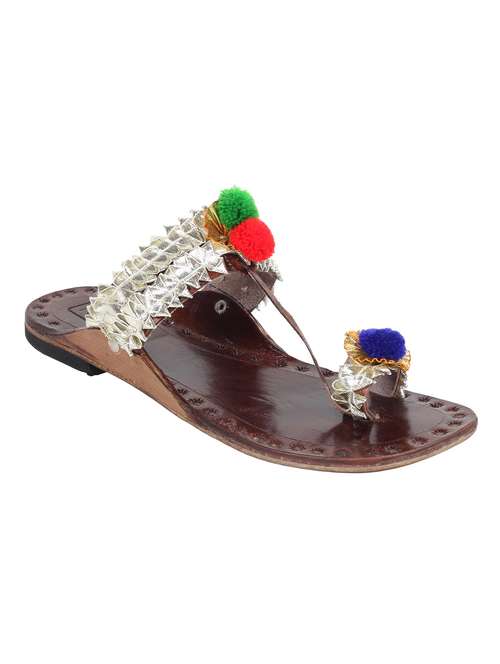 silver pom poms one toe kolapuris - 13001854 - Very Small Image - 1