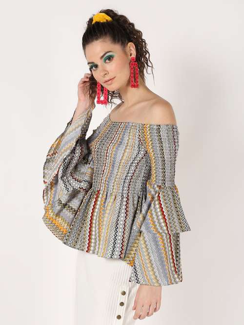 off shoulder asymmetric bell sleeved top - 16631713 - Very Small Image - 1