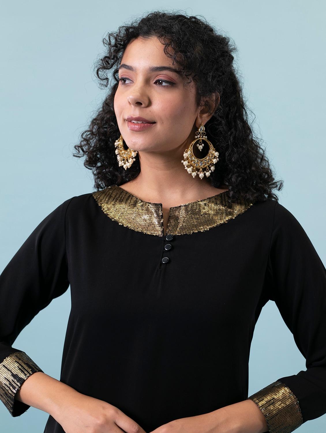 women black sequined work kurta pant set - 17529930 - Zoom Image - 4