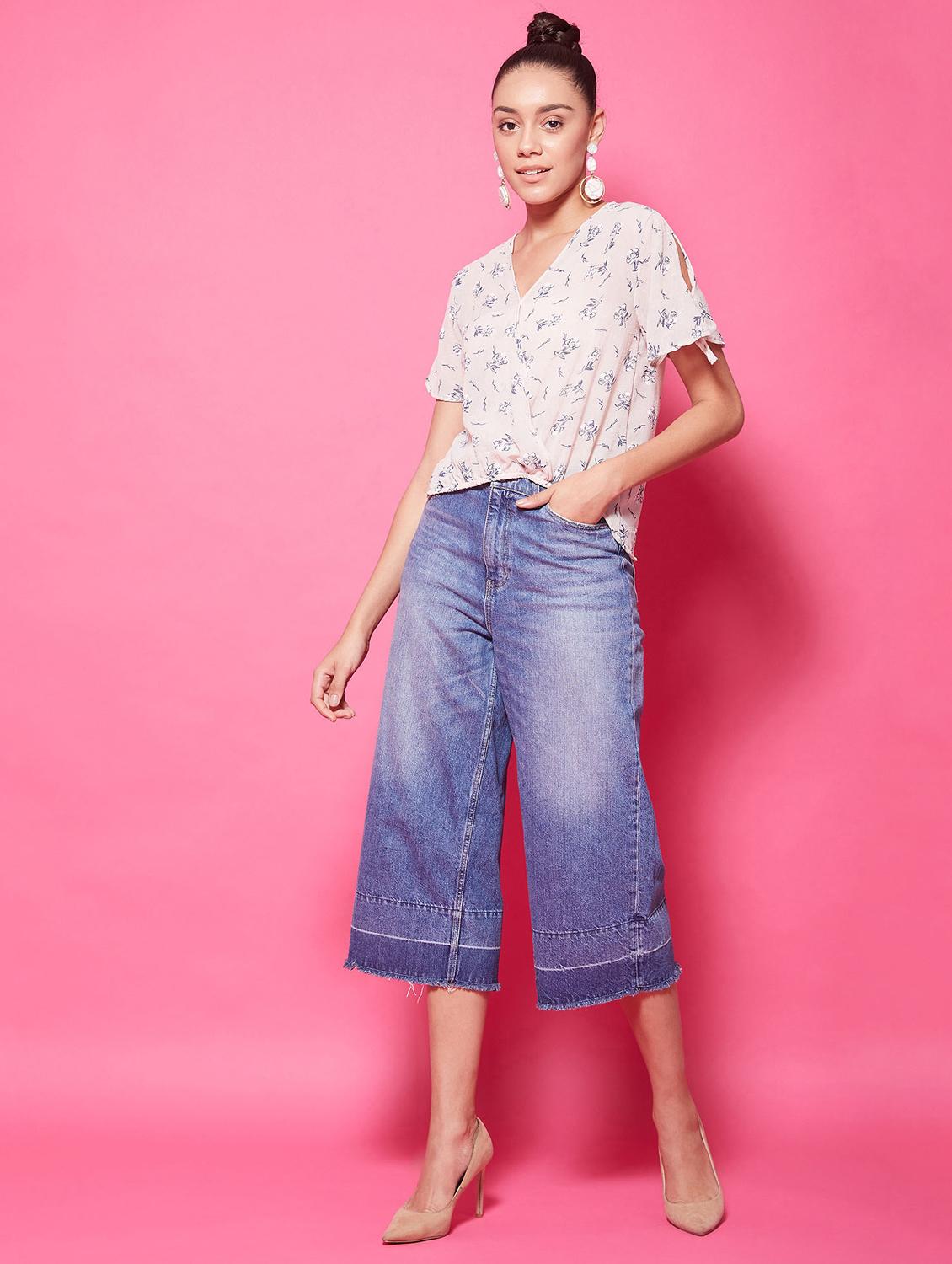 v-neck floral wrap top - 17562552 - Standard Image - 3