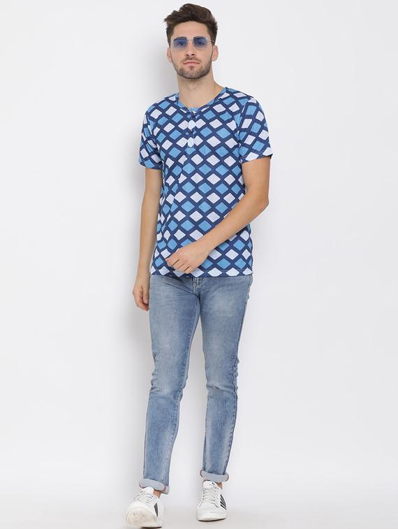 blue geometric print t-shirt - 17633286 - Zoom Image - 3