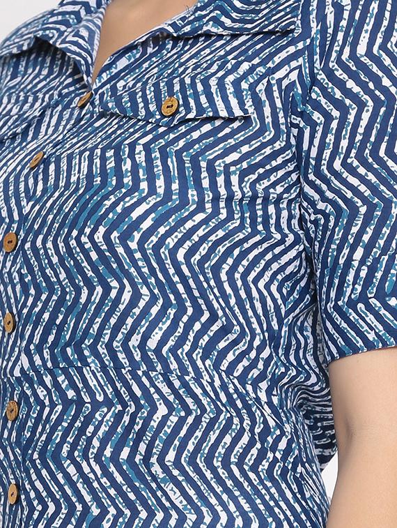 women's front slit kurta - 17838063 - Zoom Image - 3