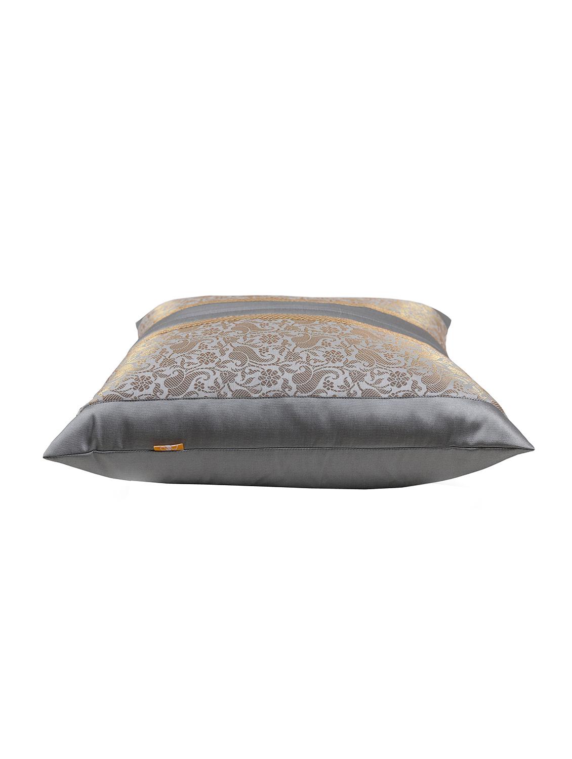 red foliage brocade cushion cover with pleats - 18249101 - Standard Image - 4