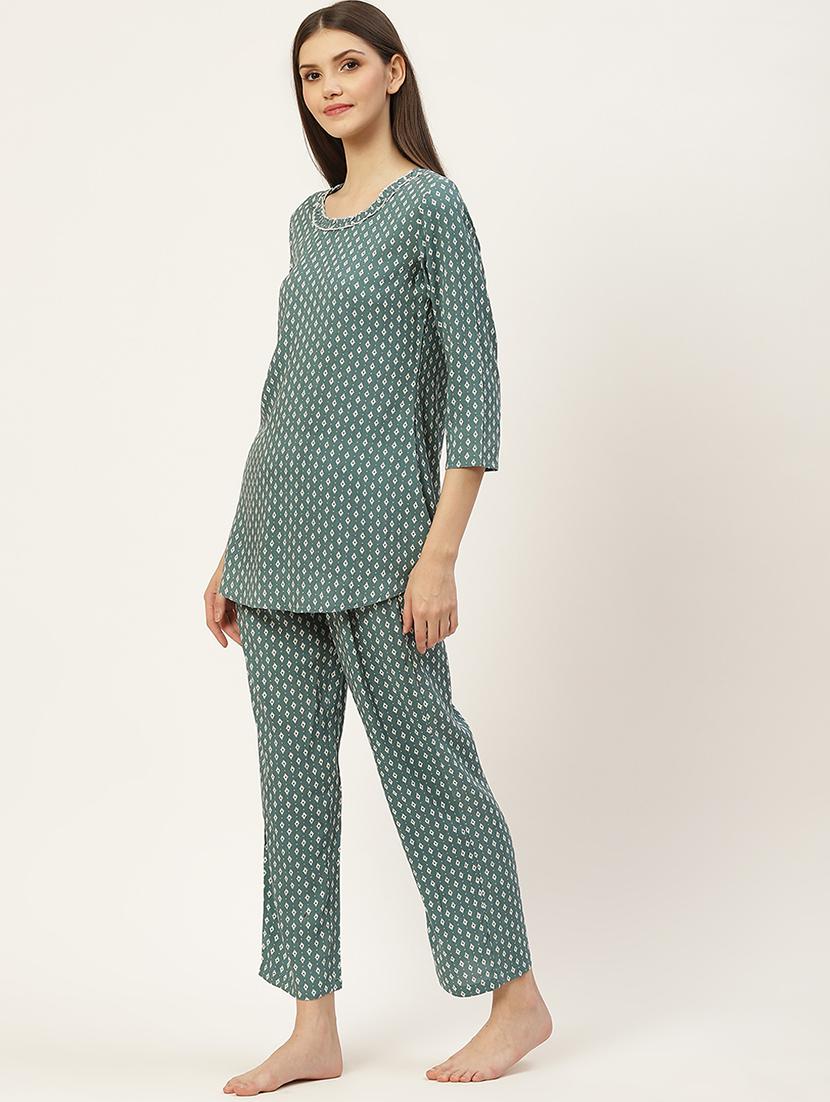round neck printed nightwear pajama set - 18429147 - Zoom Image - 1