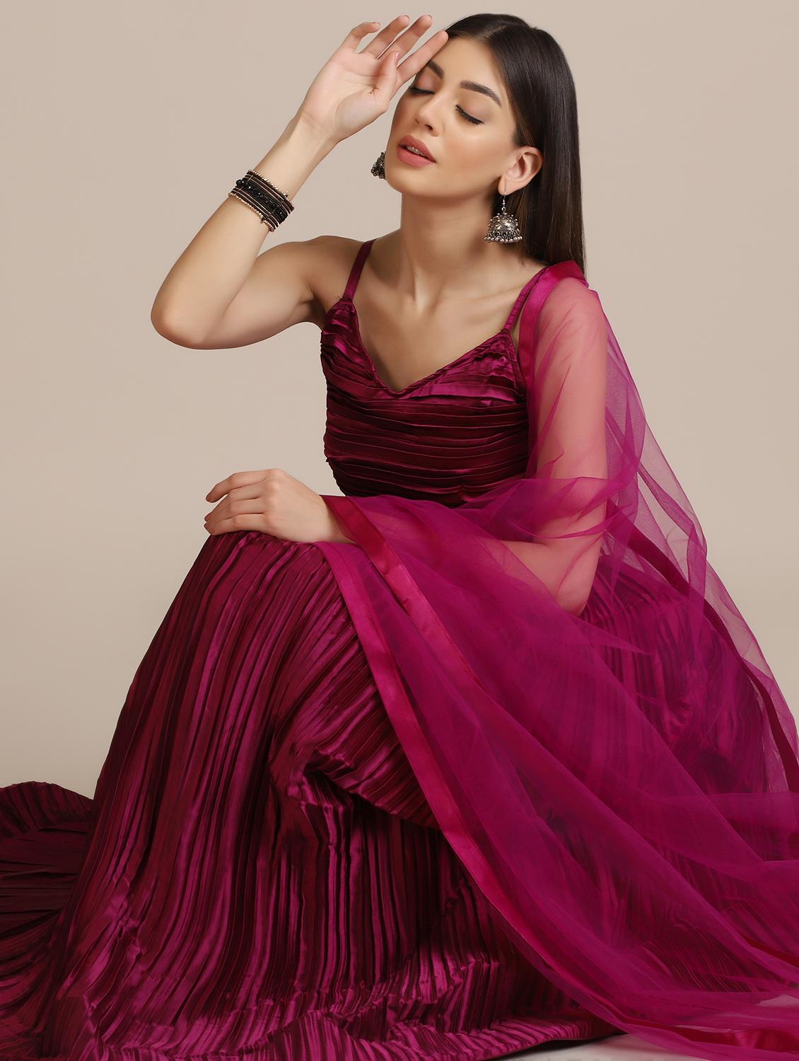 wine flared lehenga with dupatta - 18447976 - Zoom Image - 3