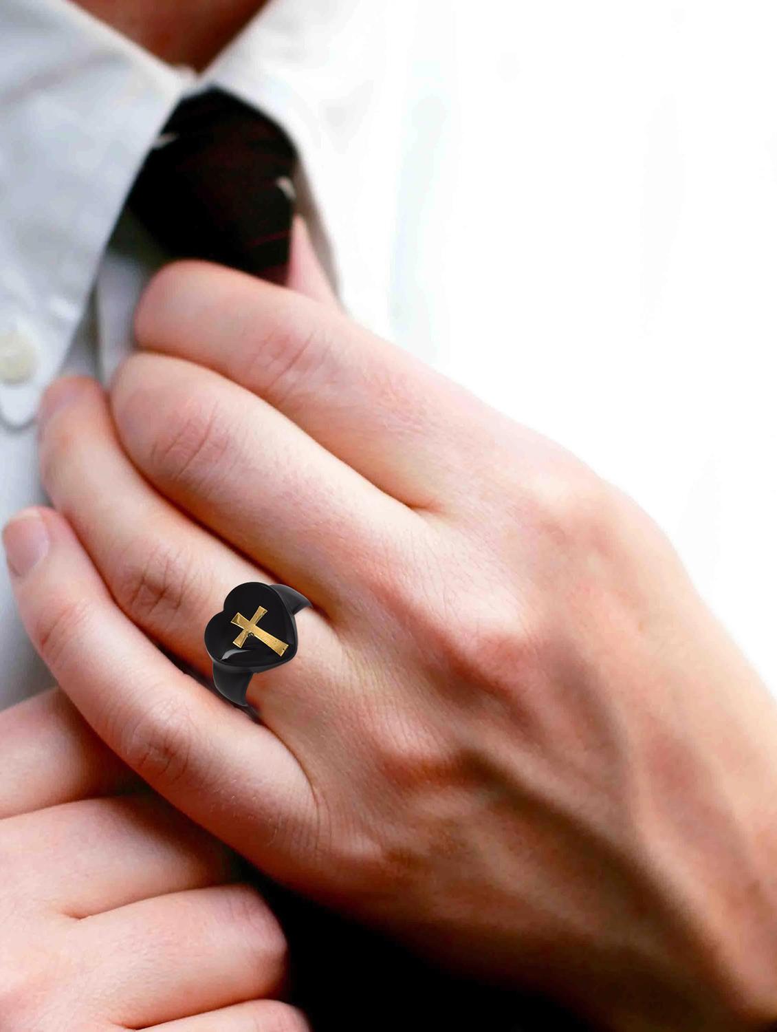 silver ring - 18536968 - Standard Image - 3