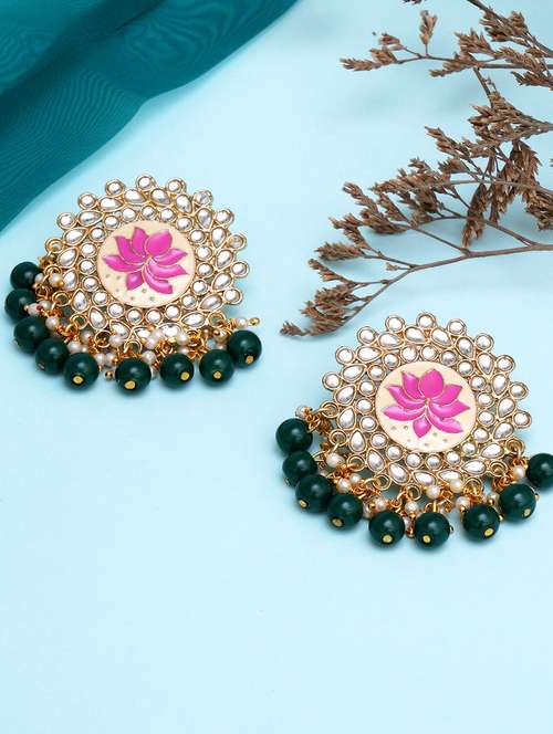 kundan stud earrings with pearl drops - 18633236 - Very Small Image - 1