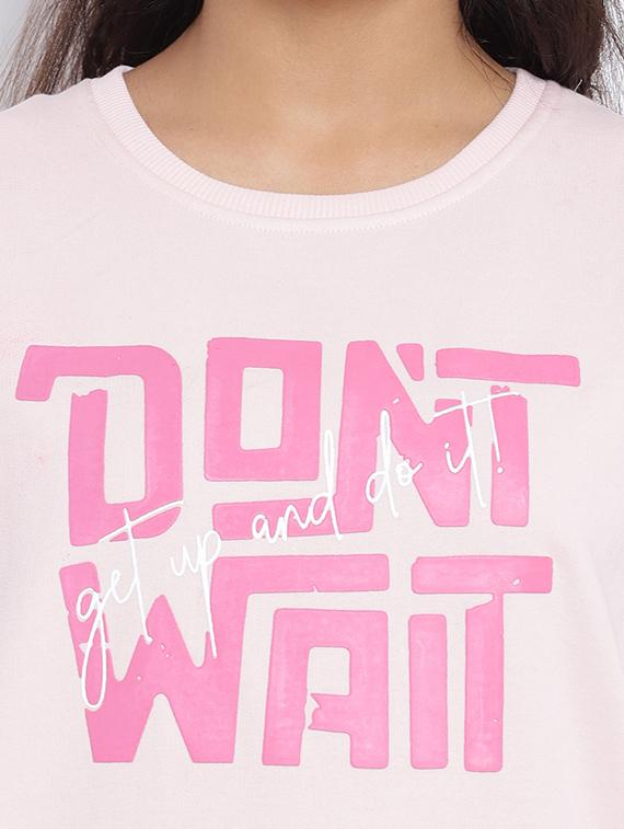 chest print round neck sweatshirt - 18633588 - Zoom Image - 4