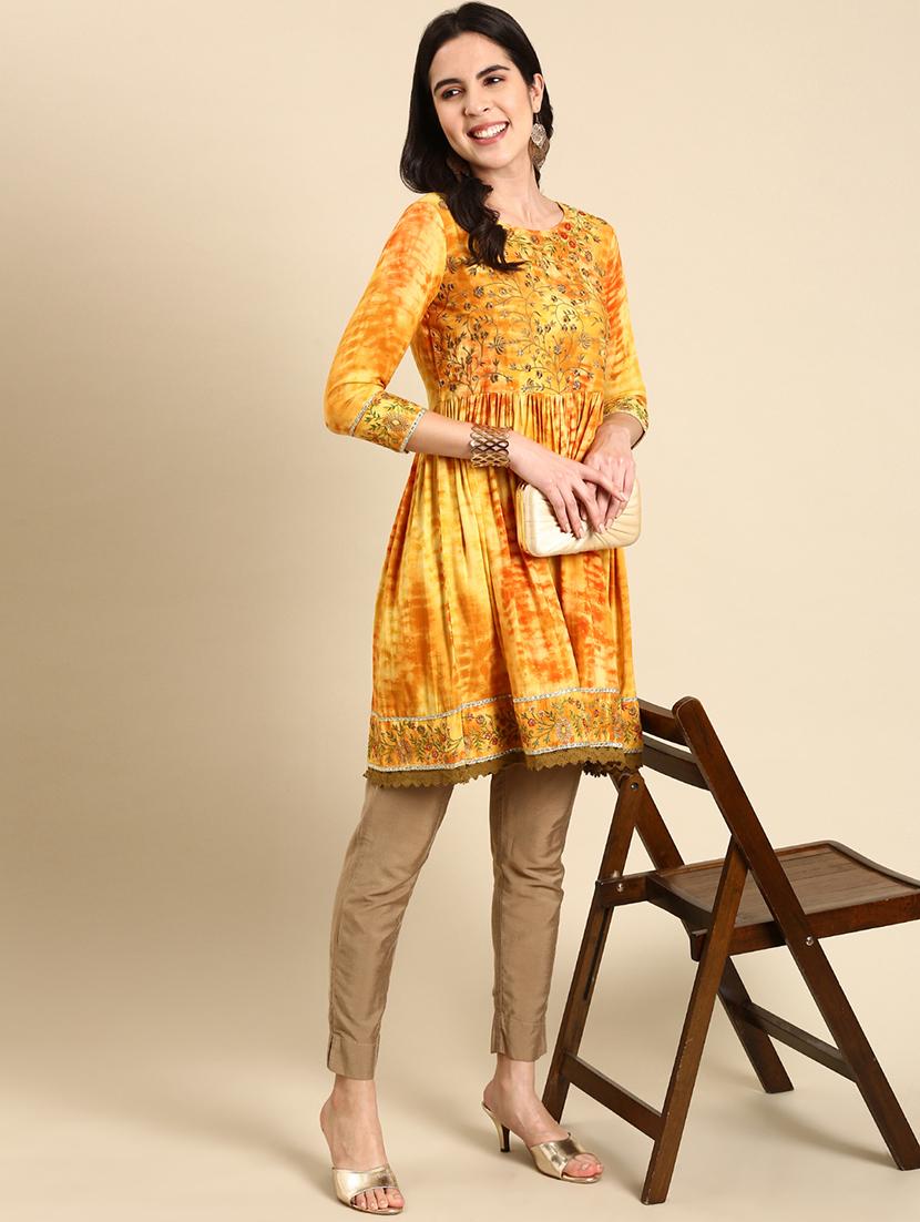 round neck printed flared kurti - 19719338 - Standard Image - 3