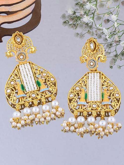 gold alloy chandellier earring - 19839952 - Very Small Image - 1