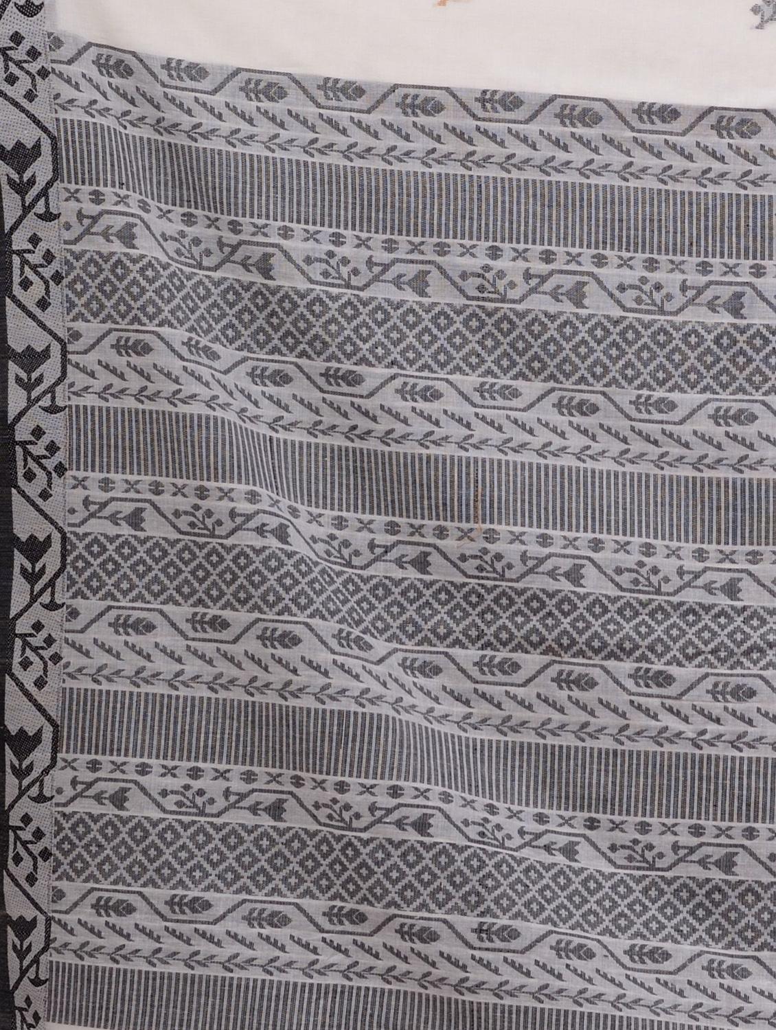 women's self design white colored saree with blouse - 19993657 - Zoom Image - 3