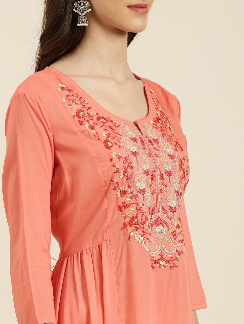 orange embroidered a-line kurta - 20252642 - Zoom Image - 4
