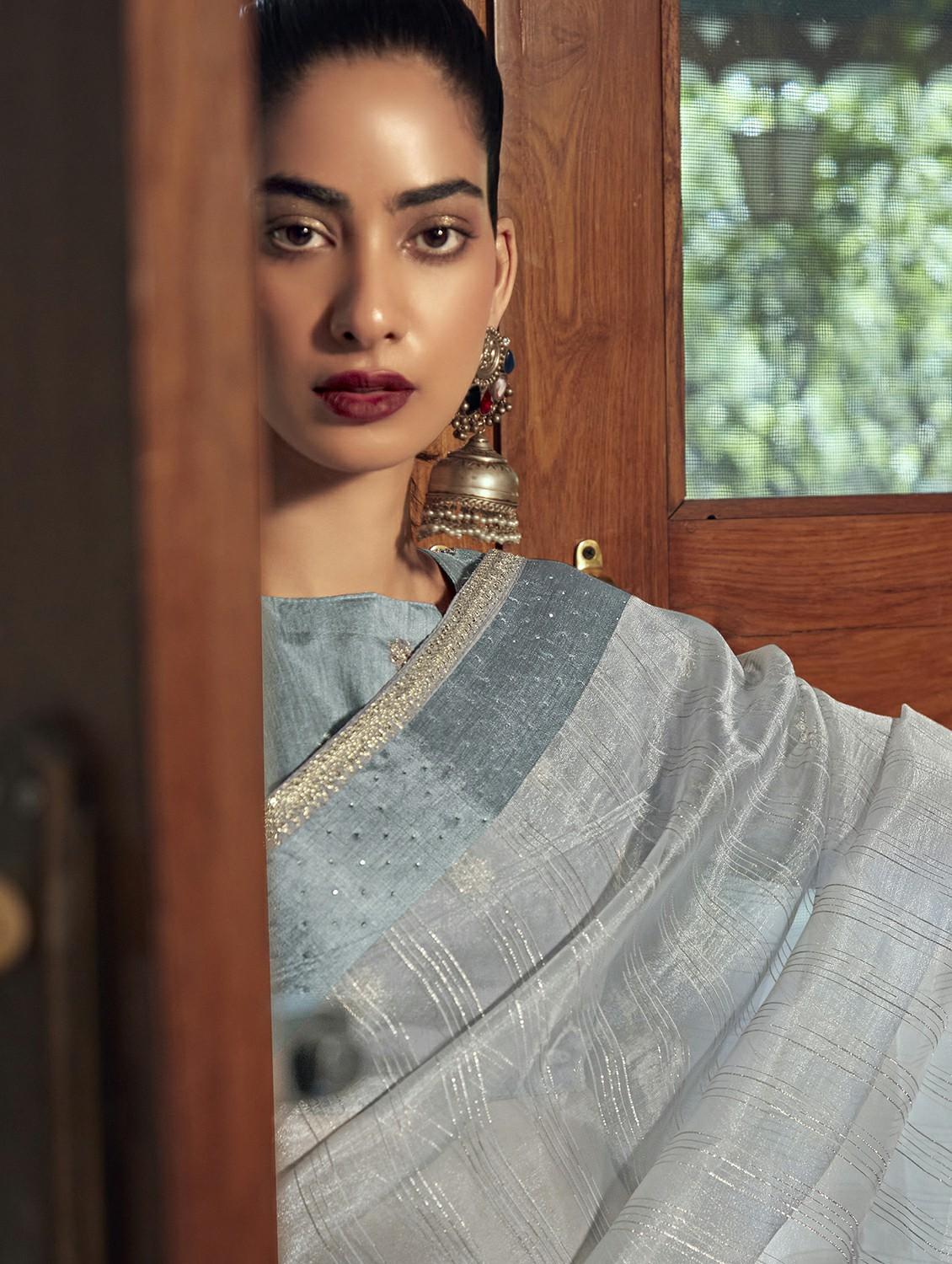 women's stripes grey colored saree with blouse - 20303159 - Zoom Image - 2