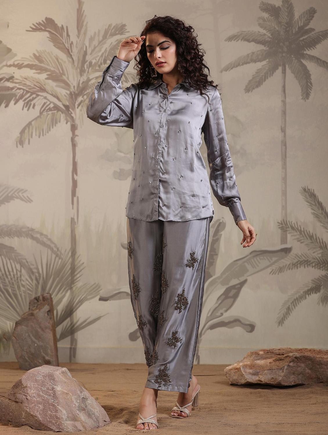 grey embroidered print co-ord set - 20727280 - Zoom Image - 4