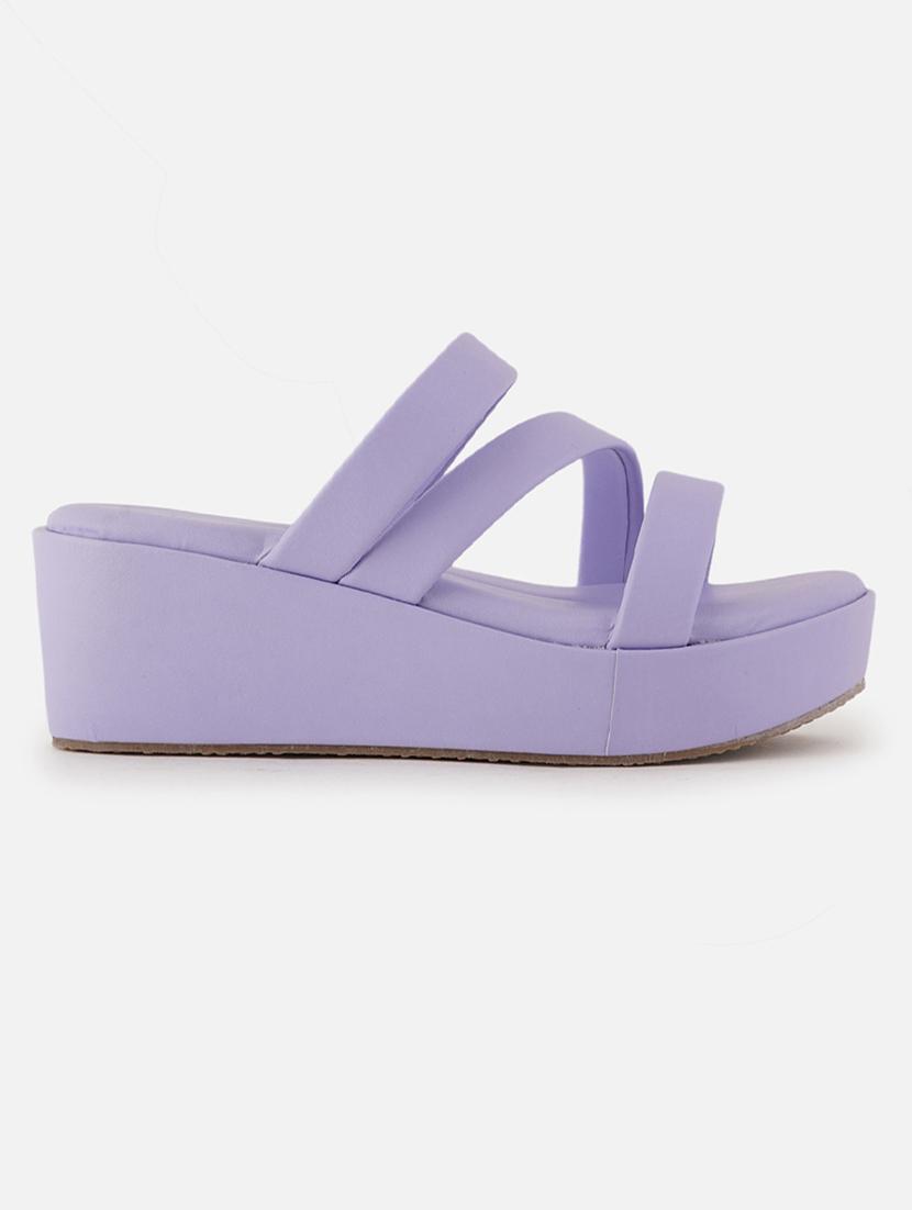 woman sandal - 21000948 - Standard Image - 2