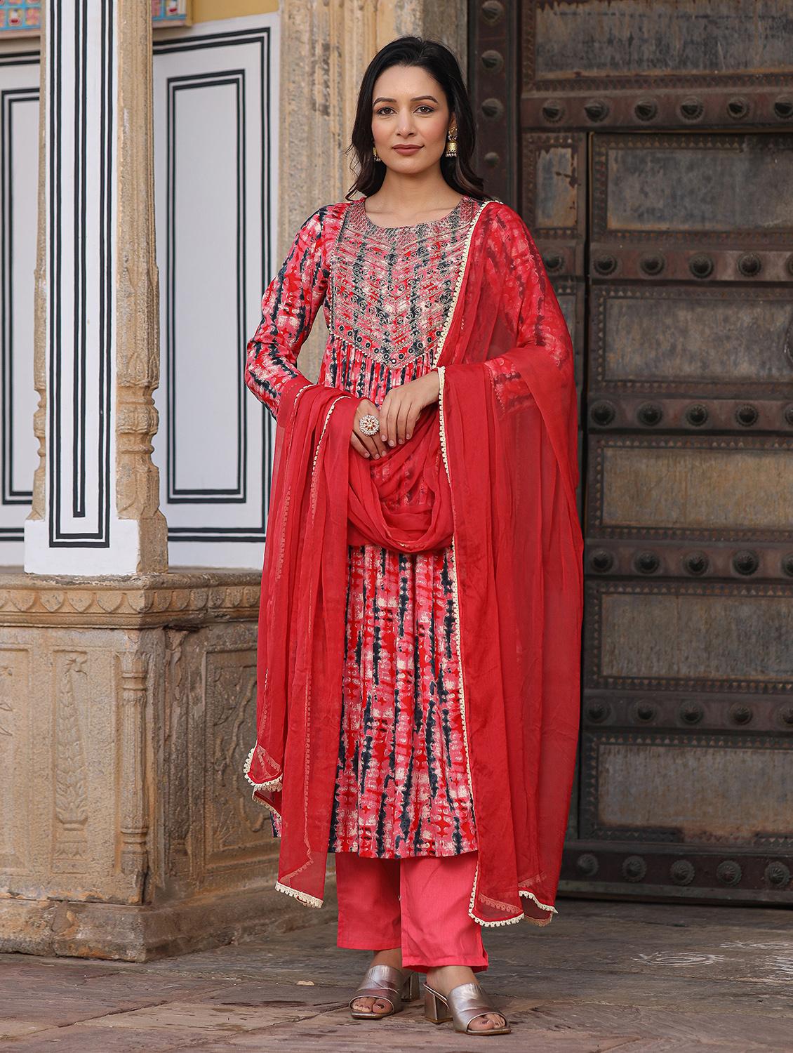 women three quarter sleeve flared kurta - 21185190 - Zoom Image - 2
