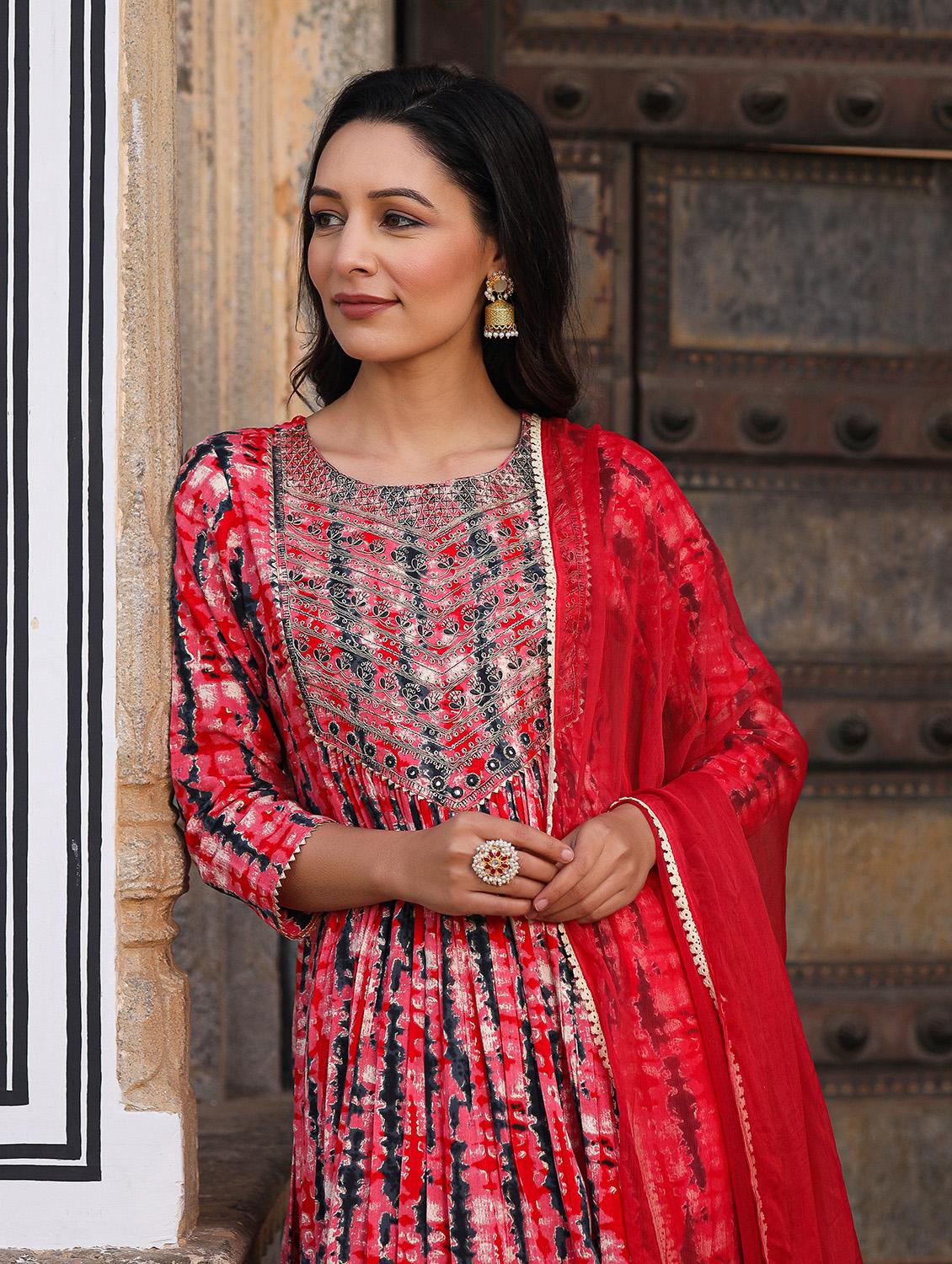women three quarter sleeve flared kurta - 21185190 - Zoom Image - 3