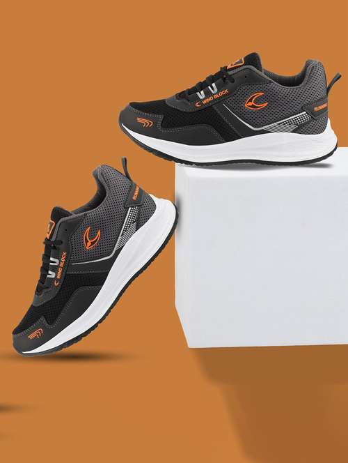 men lace up sports shoes - 21279757 - Very Small Image - 1