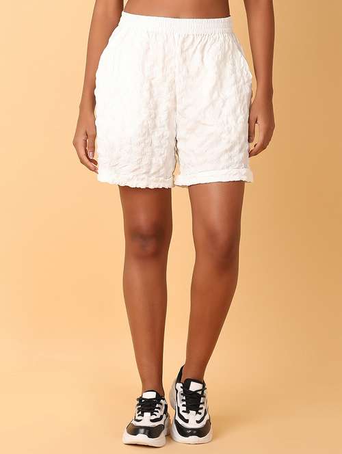 women white mid rise solid shorts - 21382890 - Very Small Image - 1