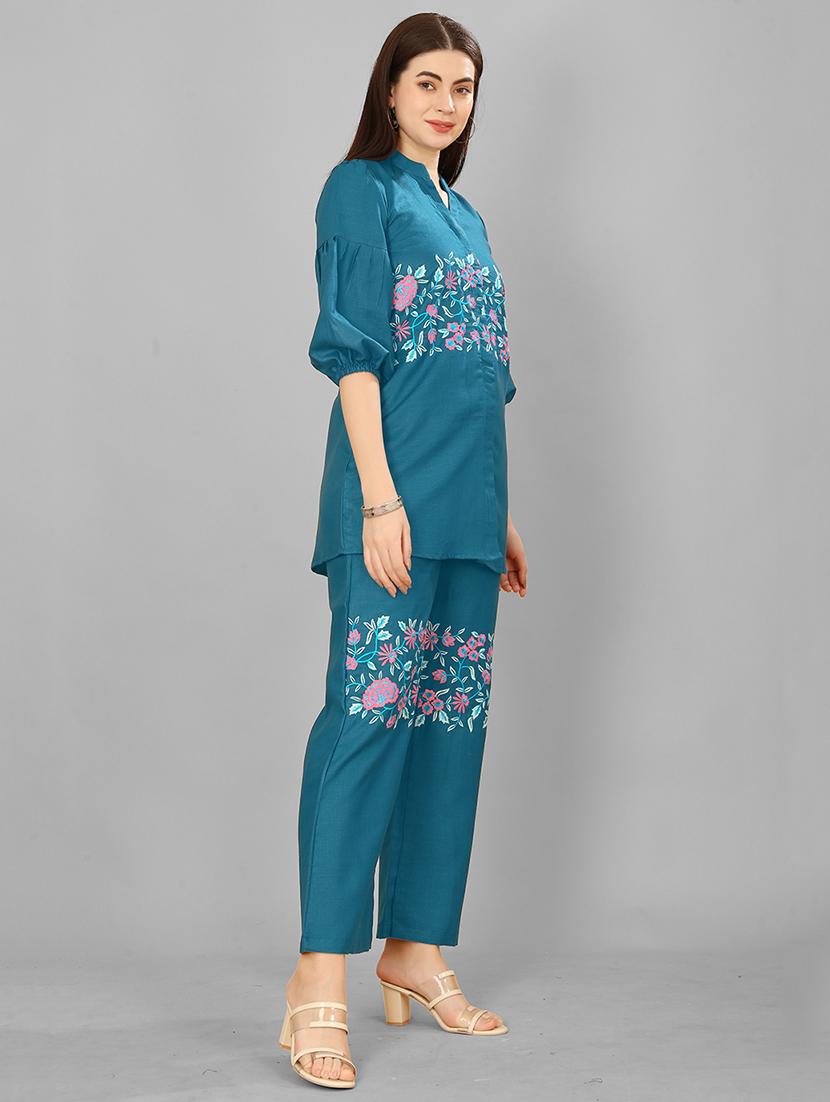 women embroidered co-ord set - 21463351 - Standard Image - 2