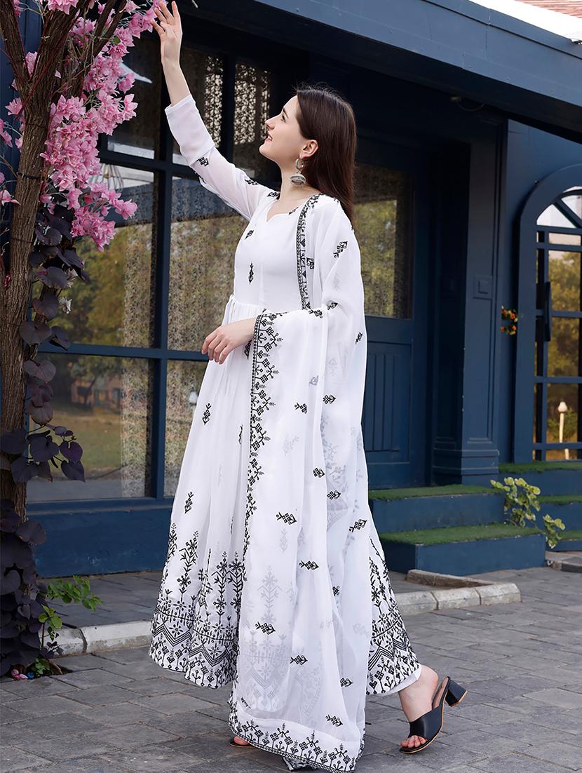 women embroidered kurta dupatta set - 21483644 - Standard Image - 2