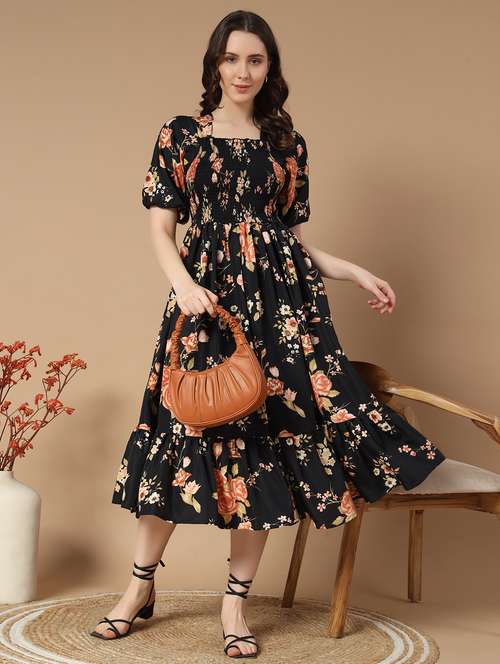 women black crepe fit and flare dress - 21495046 - Very Small Image - 1