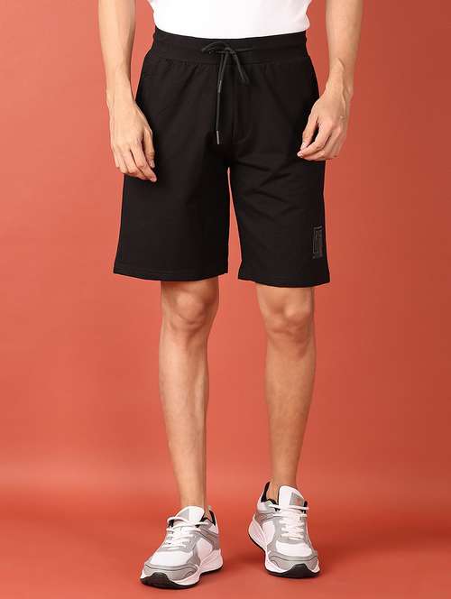 men mid rise solid shorts - 21510006 - Very Small Image - 1