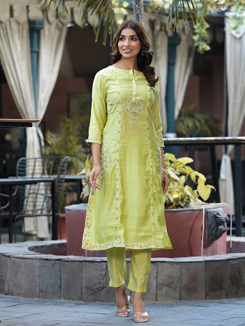 women embroidered kurta pant set with duaptta - 21520360 - Very Small Image - 1